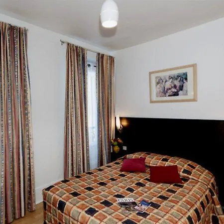 Amiot Hotel 2*