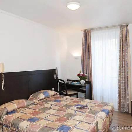 Amiot Hotel 2*