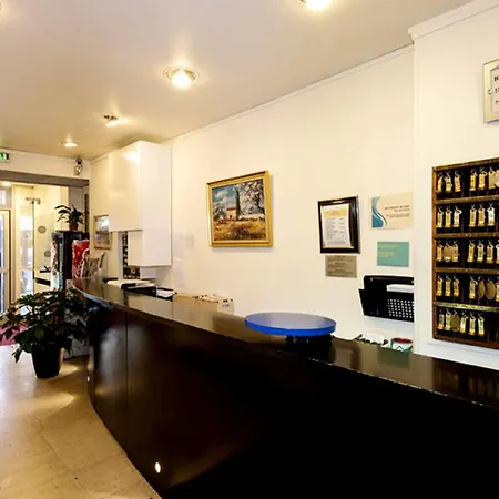 Amiot Hotel