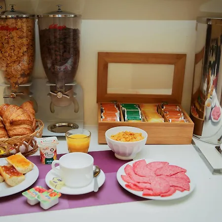 Amiot Hotel